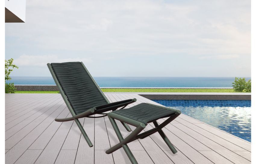 Sun lounger hot sale with footrest